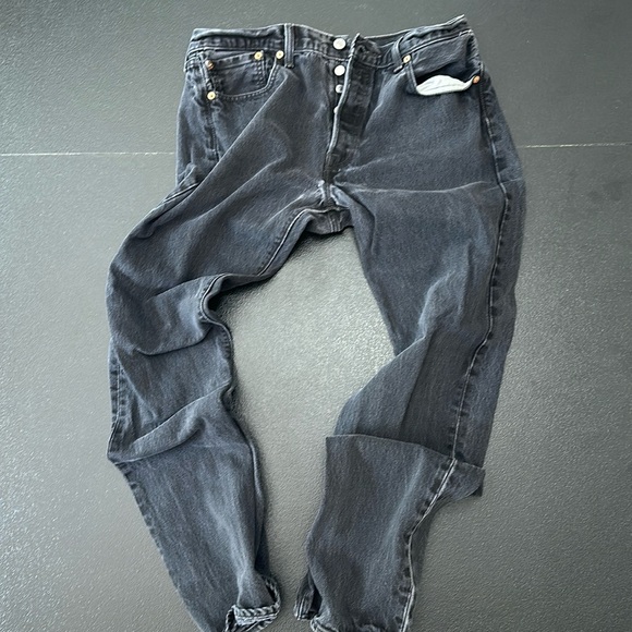 Levi’s - black, button-fly, 34/34 from early 2000s - Picture 1 of 7